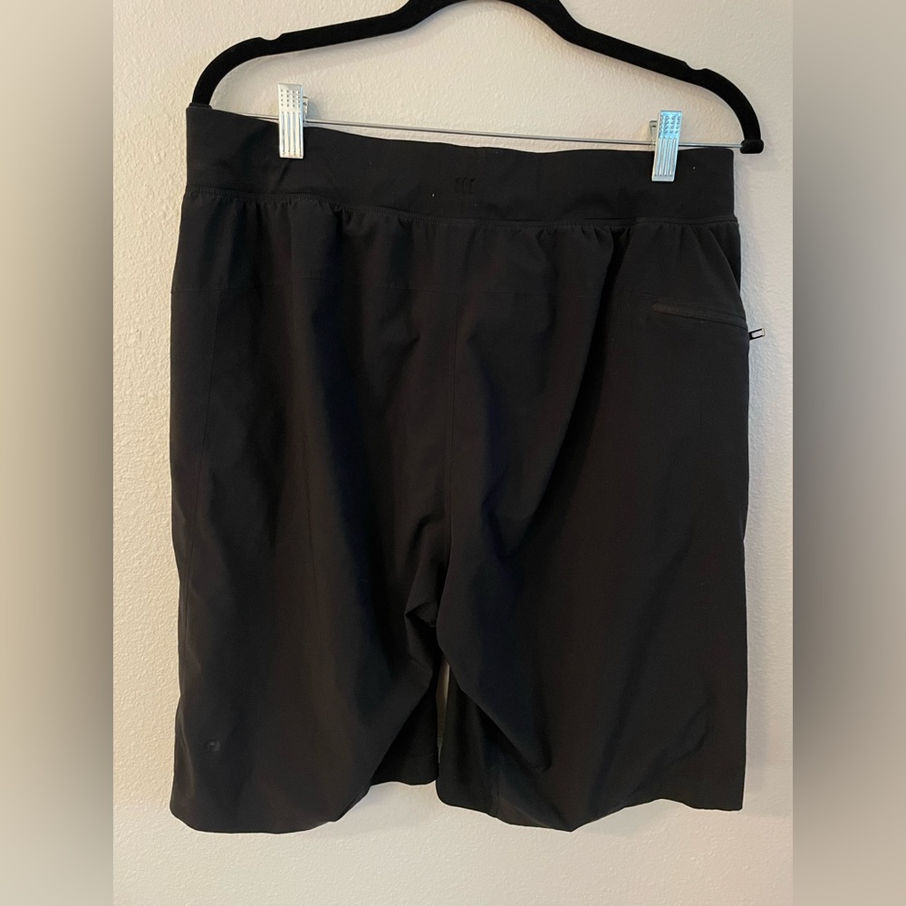 Lululemon T.H.E Linerless Shorts 9 in Inseam